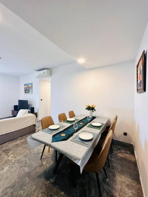 D1Mension 3Br Luxury Condo City Center In Dist 1 Ho Či Minovo Město Exteriér fotografie